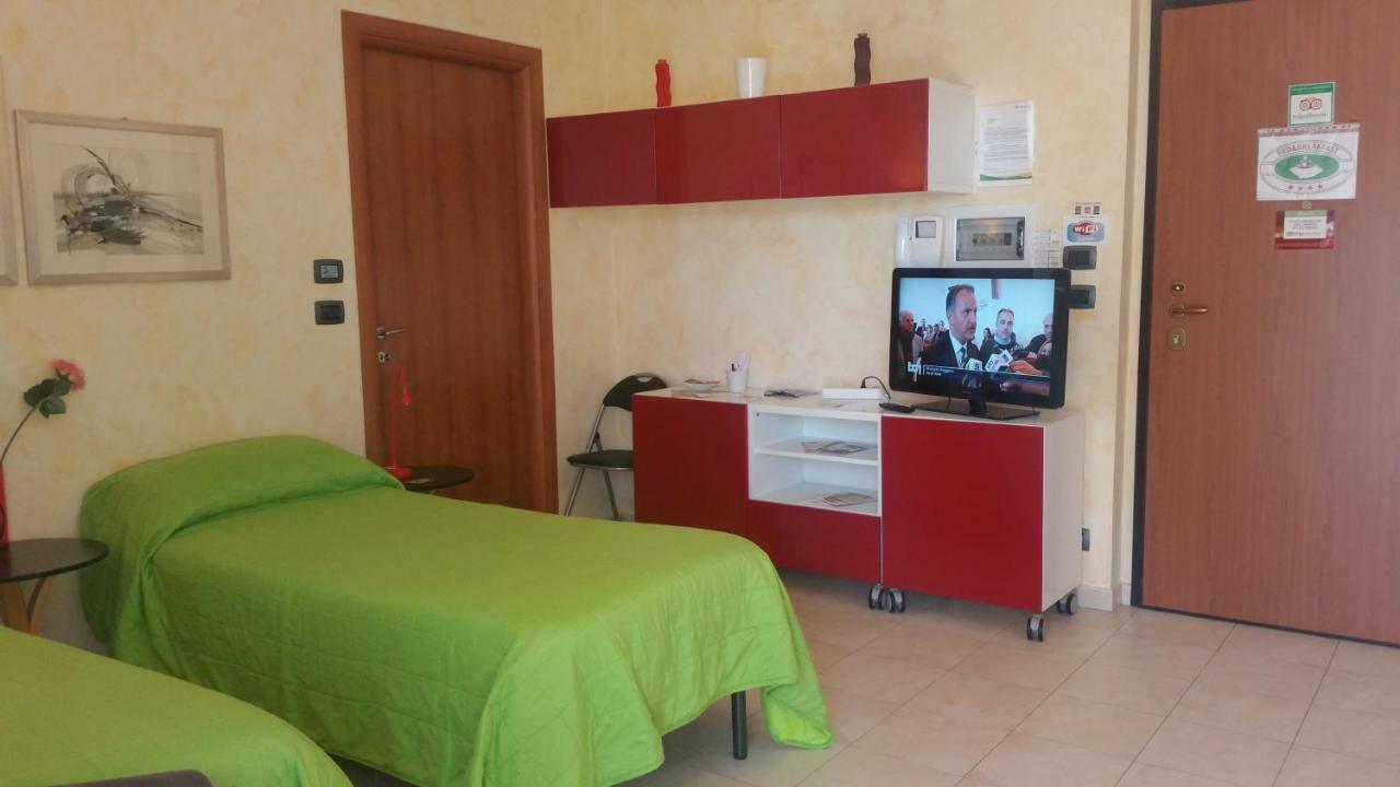 B&Bleterrazze Boutiquehotel2-Torino Чиріє Екстер'єр фото